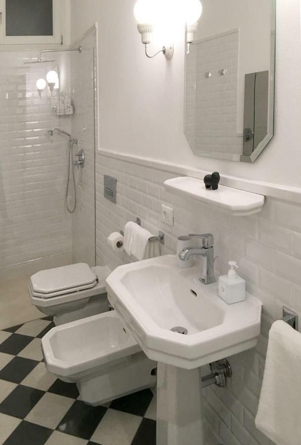 New Design Apartment ميلان المظهر الخارجي الصورة